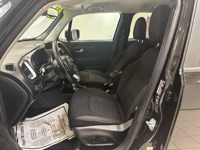 Used 2020 Black Jeep Latitude 4x4 image 5