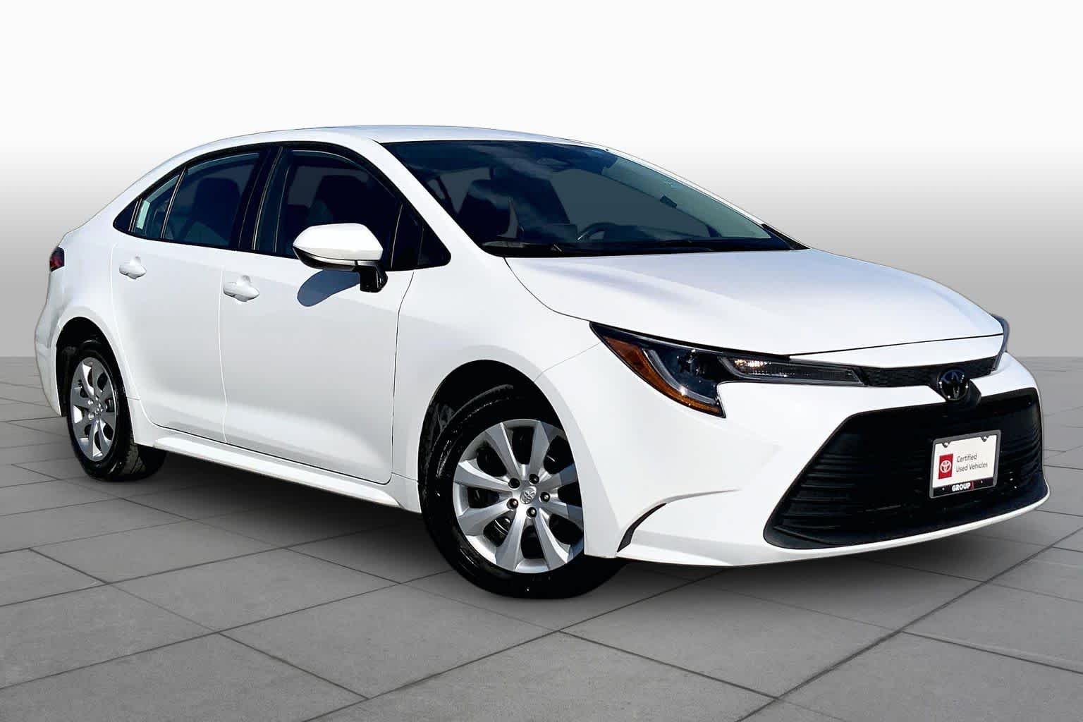 Used 2026 Ice Cap Toyota LE image 3