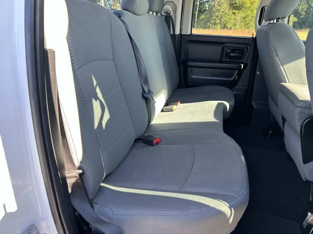 Used 2015 White Ram Express image 26