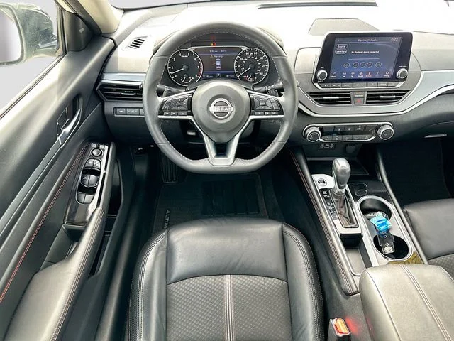 Used 2023 White Nissan 2.5 SR image 20