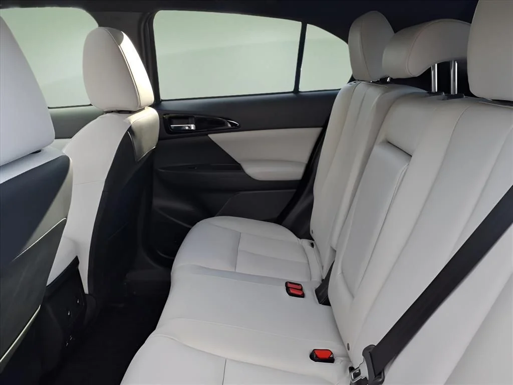 2026 Mitsubishi Eclipse Cross SEL - Photo 6