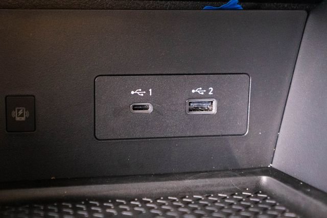 Used 2025 Silver Nissan Platinum image 28