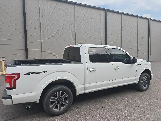Used 2017 White Ford XLT image 3