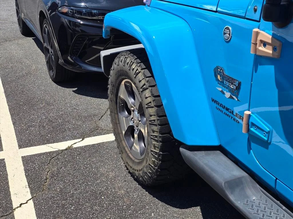 Used 2017 Blue Jeep Unlimited Sahara image 19