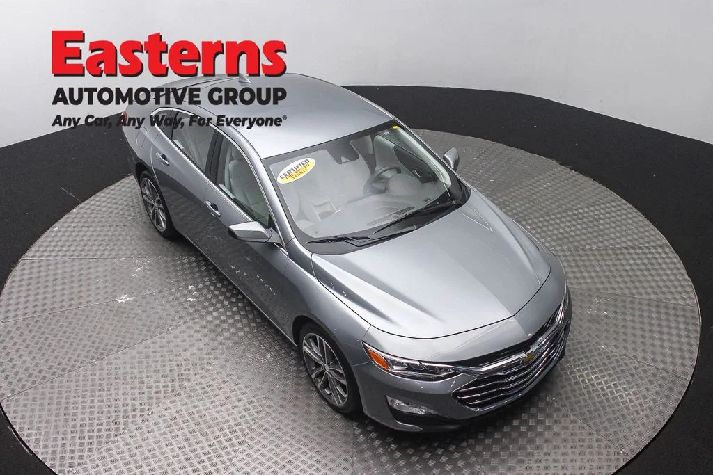 Used 2024 Gray Chevrolet LT image 3