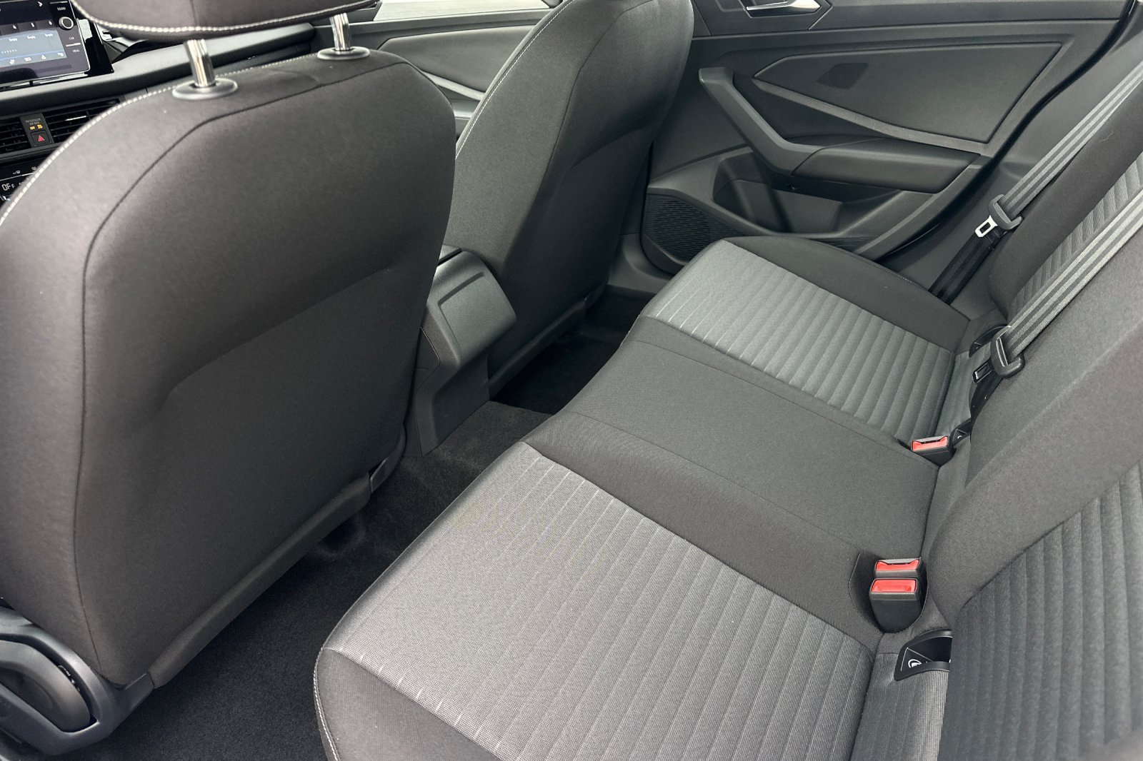 New 2027 Pure White Volkswagen 1.5T S image 12