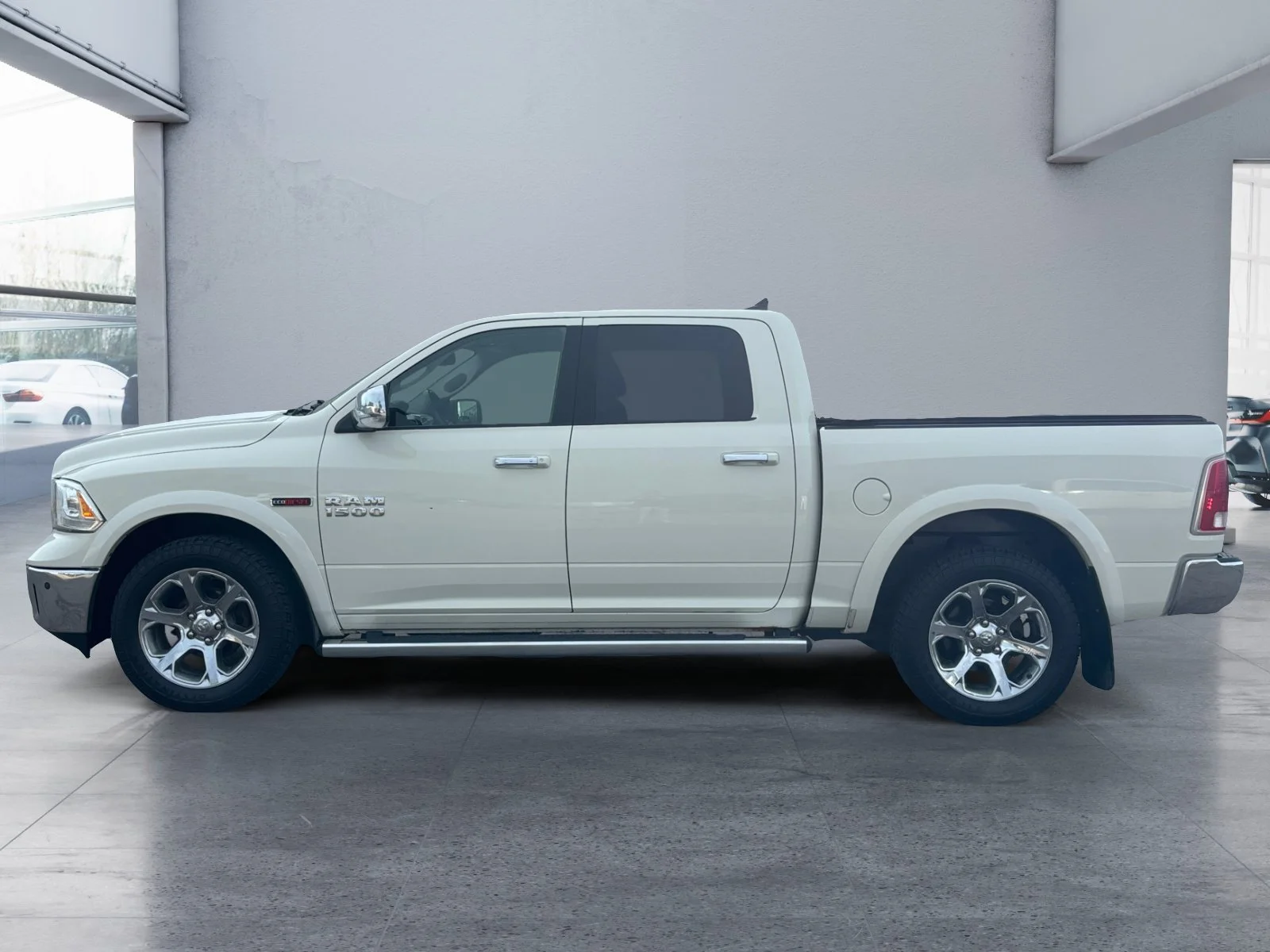 Used 2018 White Ram Laramie image 2