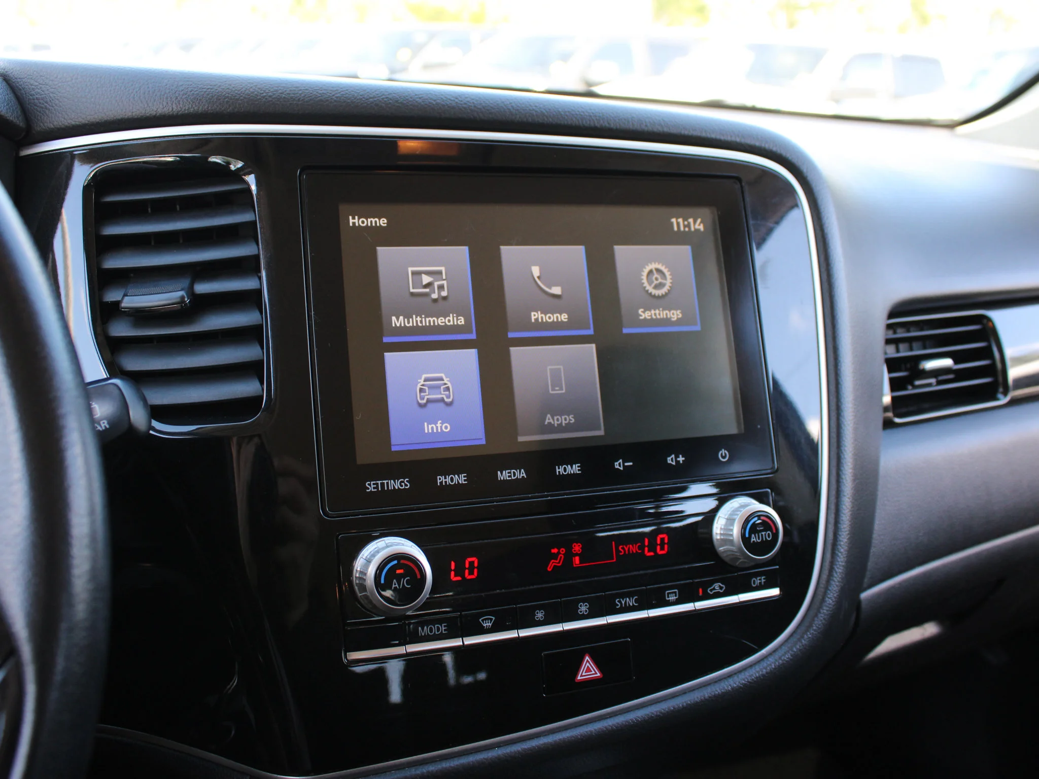 Used 2020  Mitsubishi ES * No Accidents | 7-Seater | Backup Camera | Heated Seats | AWD image 23