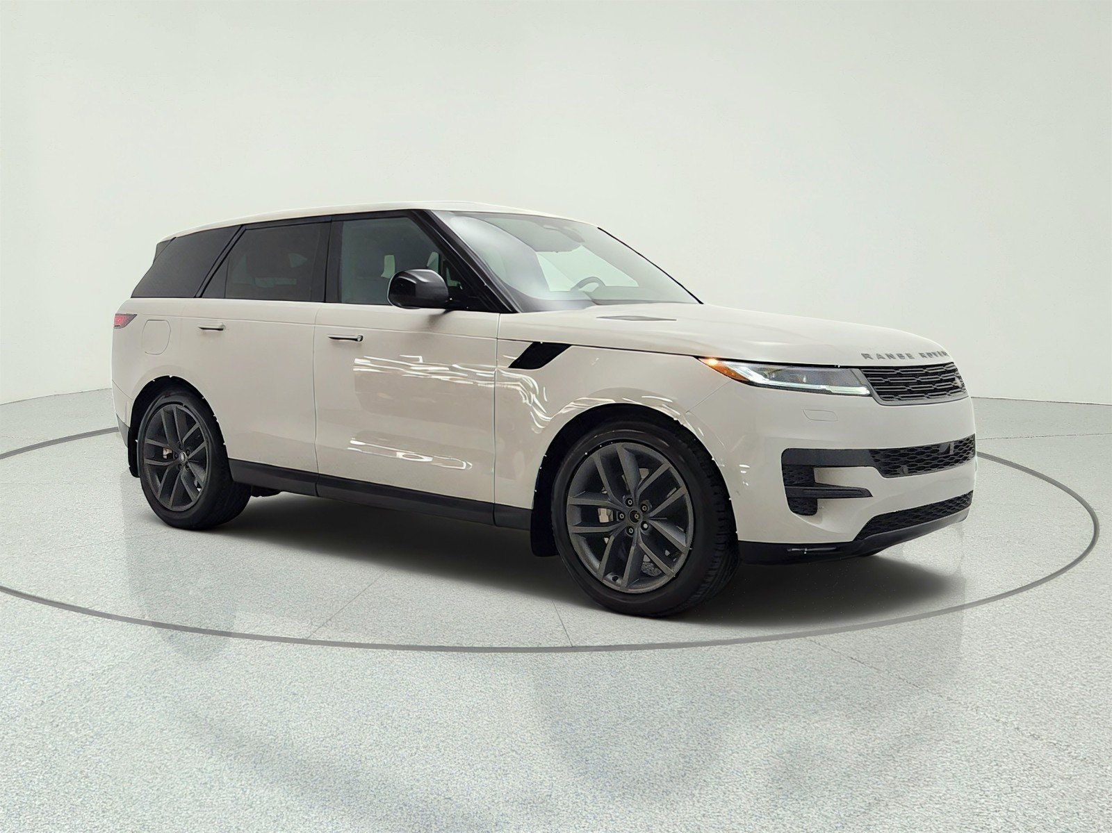Used 2025 Borasco Grey Metallic Land Rover P360 SE image 3