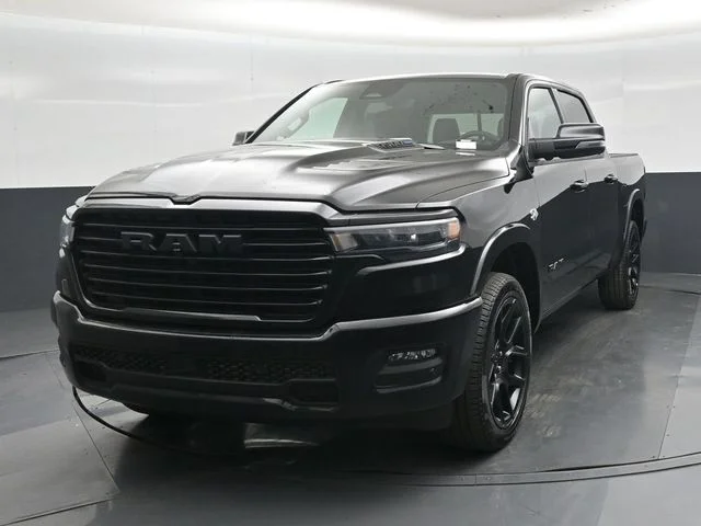 New 2026 Diamond Black Crystal Pearl-Coat Exterior Paint RAM Laramie image 27