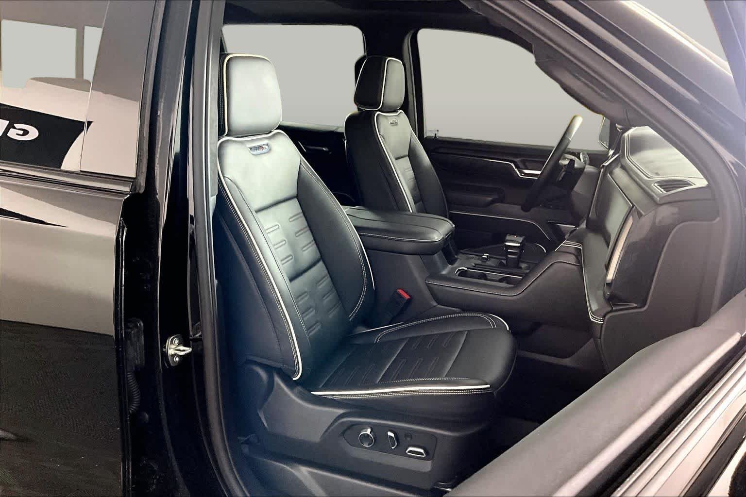 2024 GMC Sierra 1500 AT4X - Photo 9