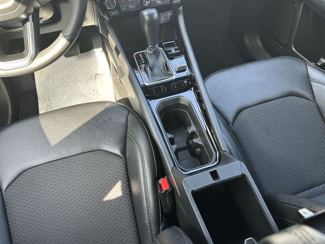 Used 2025 Black Jeep Latitude image 23