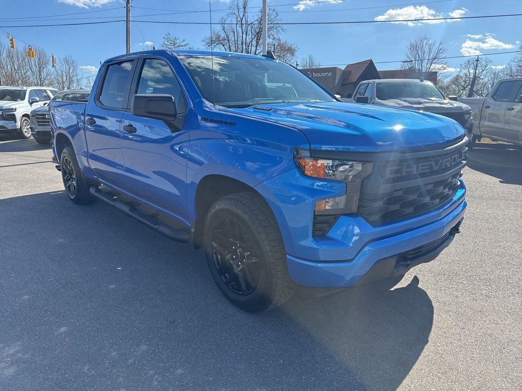 View vehicle photo 7