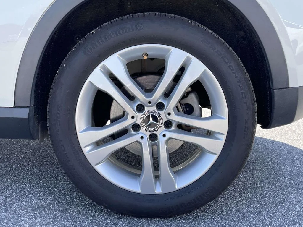 Used 2018 Cirrus White Mercedes-Benz 250 4MATIC® image 29