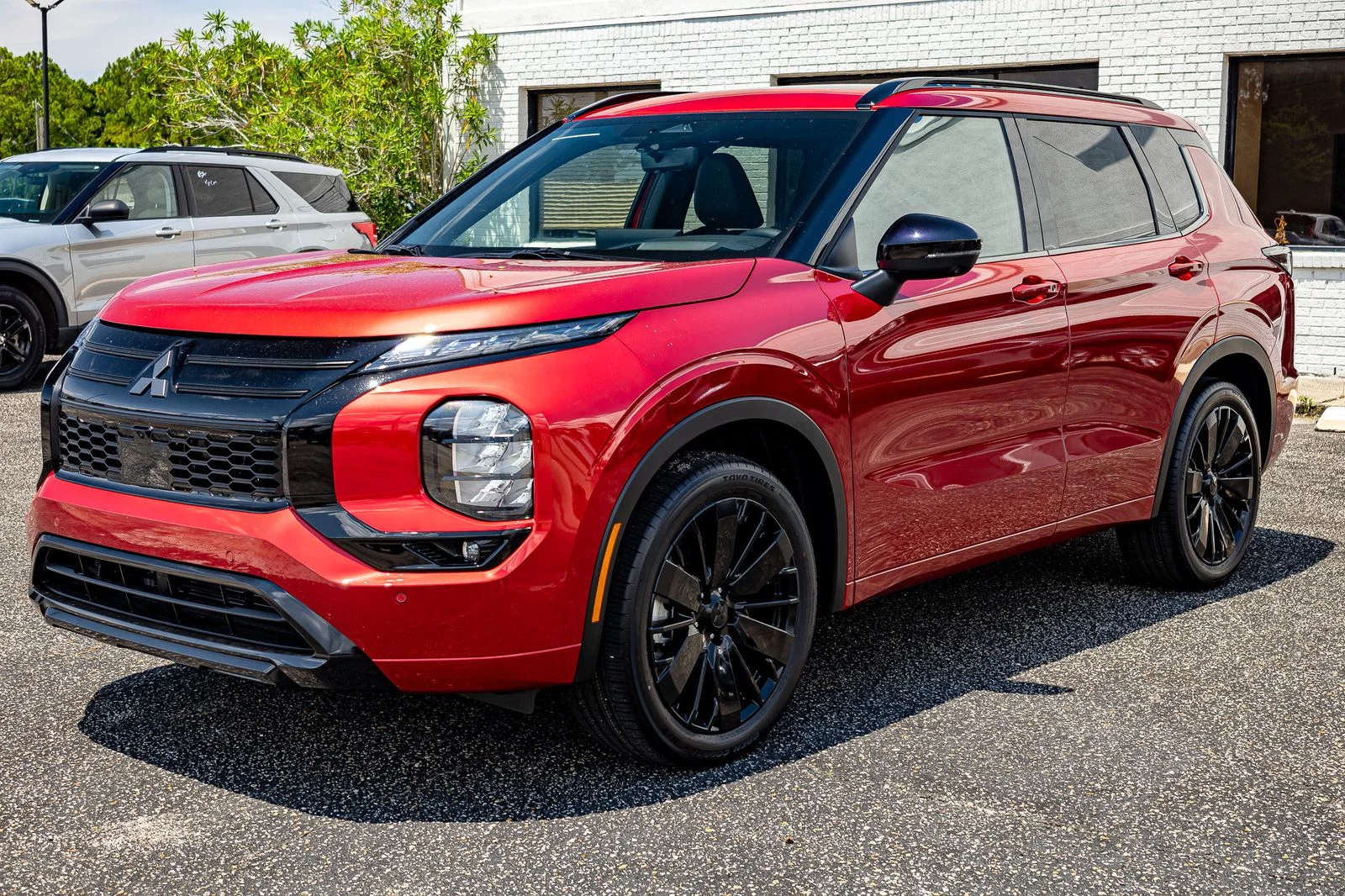 2026 Mitsubishi Outlander SEL FWD's photo