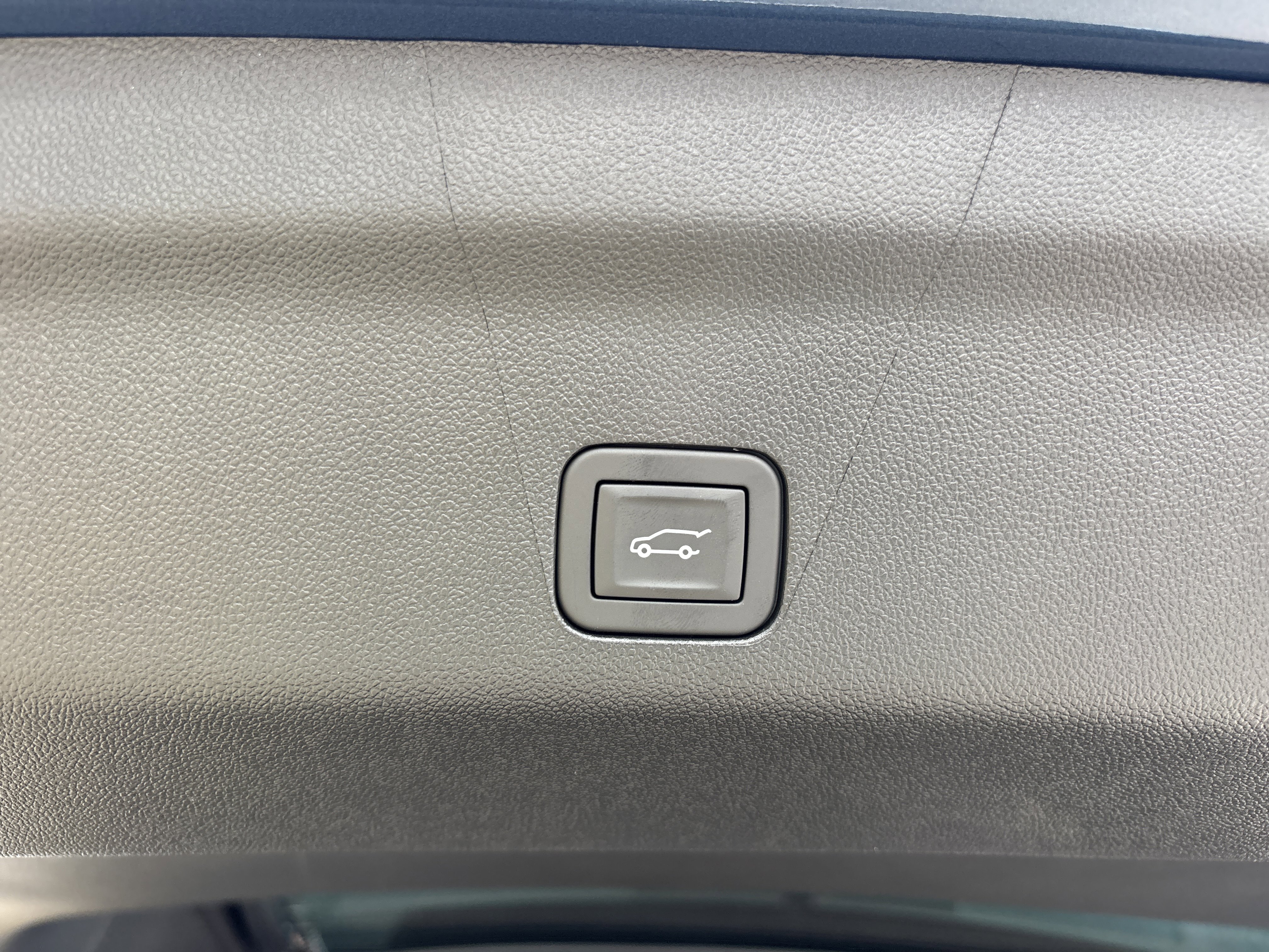 2025 Chevrolet Tahoe Premier - Photo 9