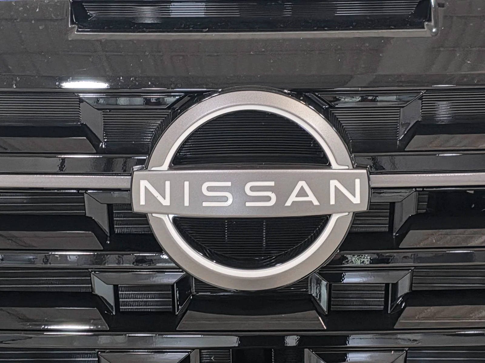 New 2026 Everest White Pearl TriCoat Nissan SV image 13