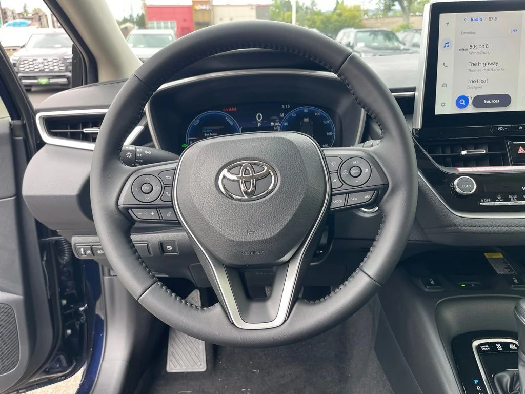 2026 Toyota Corolla XLE - Photo 14