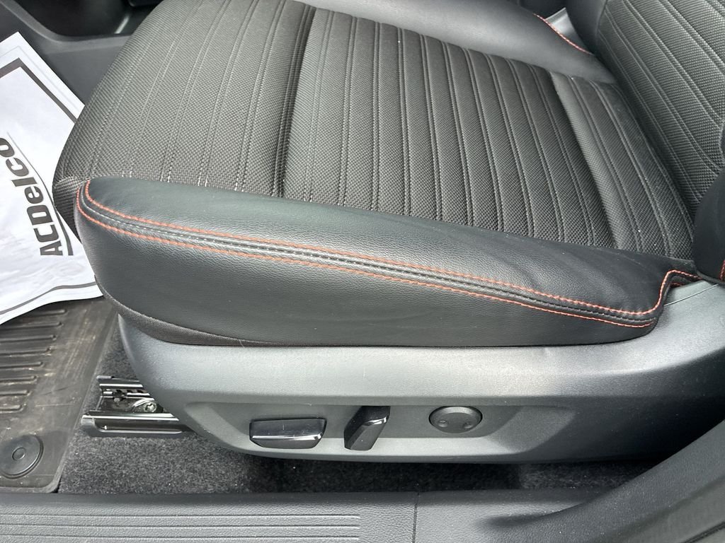 Used 2026 Beige/tan Nissan Rock Creek image 12