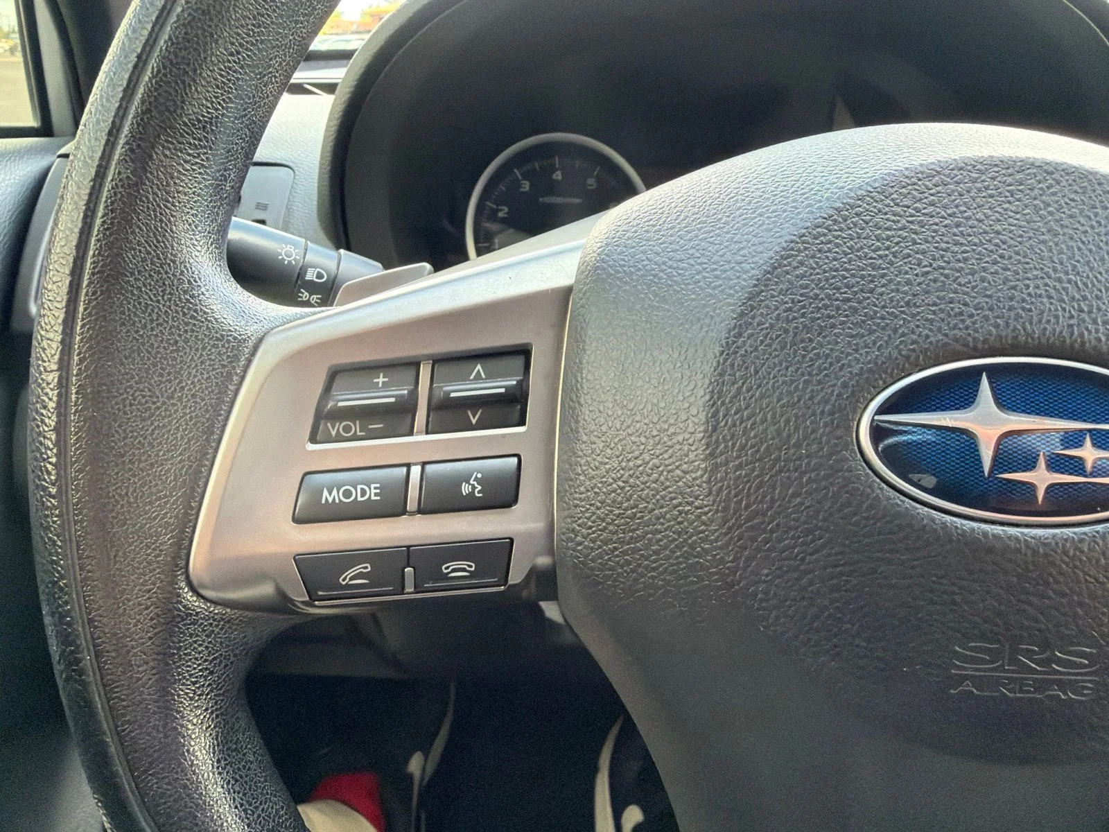 Used 2014 Ice Silver Metallic Subaru 2.0i Premium image 13