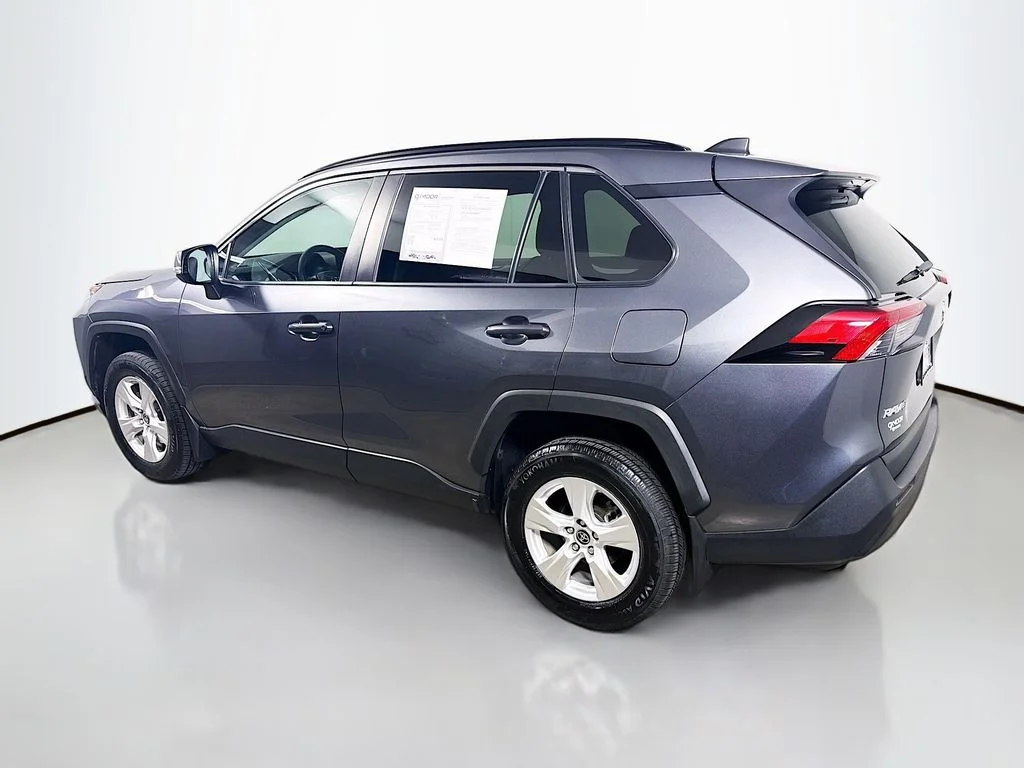 Used 2021 Magnetic Gray Metallic Toyota XLE image 5