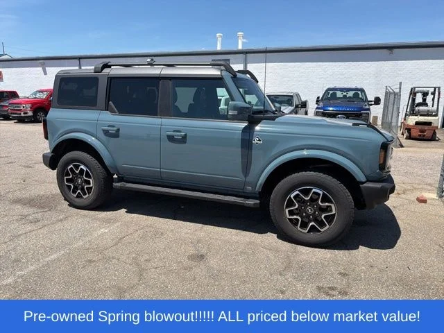 Used 2021 Blue Ford Outer Banks image 14