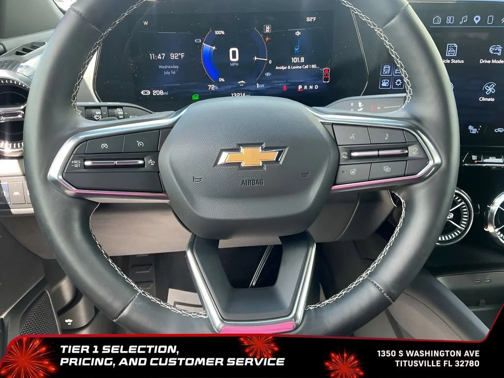 Used 2024 Summit White Chevrolet LT image 37