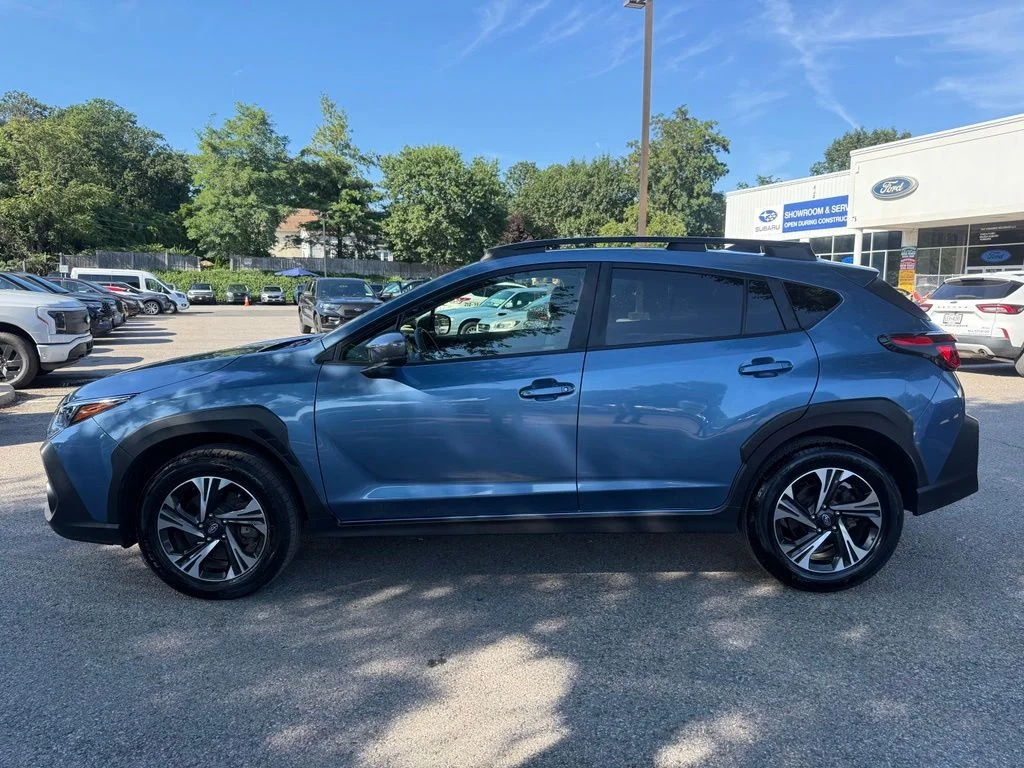 Used 2024 Blue Subaru Premium image 5