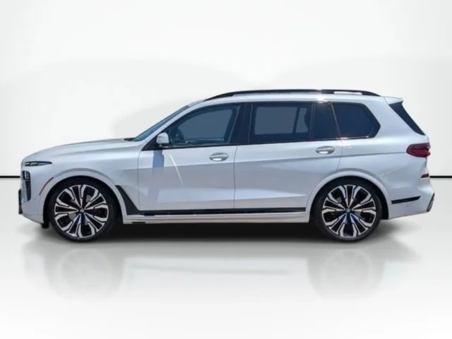 Used 2023 White BMW xDrive40i image 8