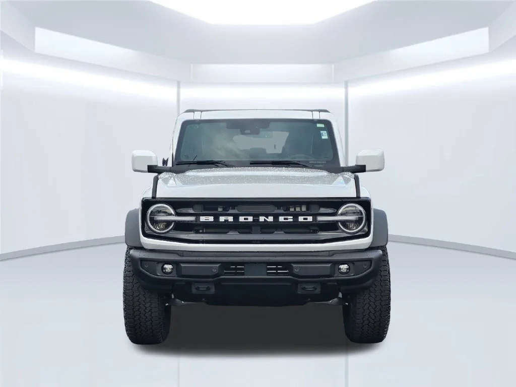 New 2026 White Ford Outer Banks image 17