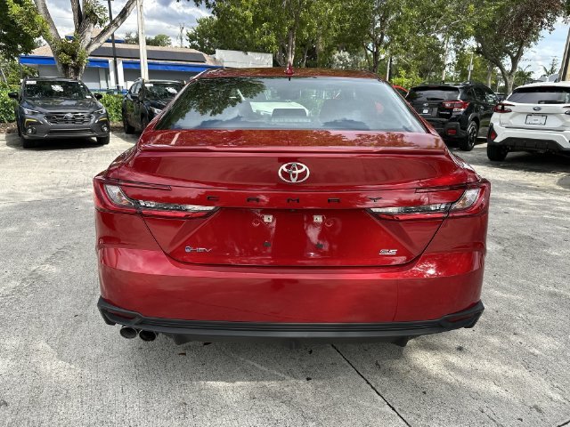 2025 Toyota Camry SE - Photo 24