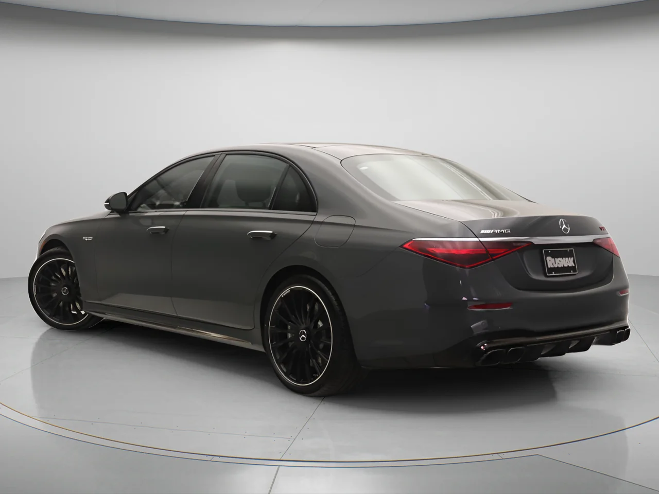 New 2026  Mercedes-Benz S 63 E AMG® 4MATIC® image 2