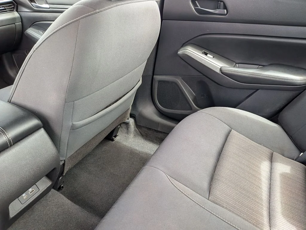 Used 2024 Red Nissan 2.5 SV image 32