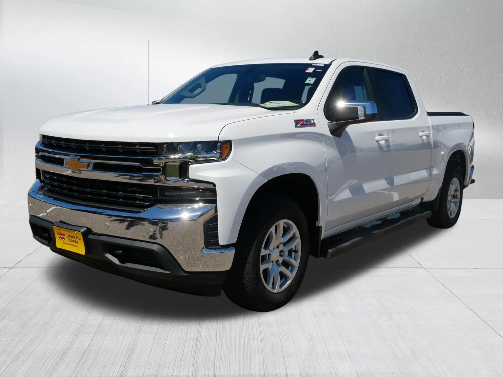 Used 2019 Summit White Chevrolet LT image 3