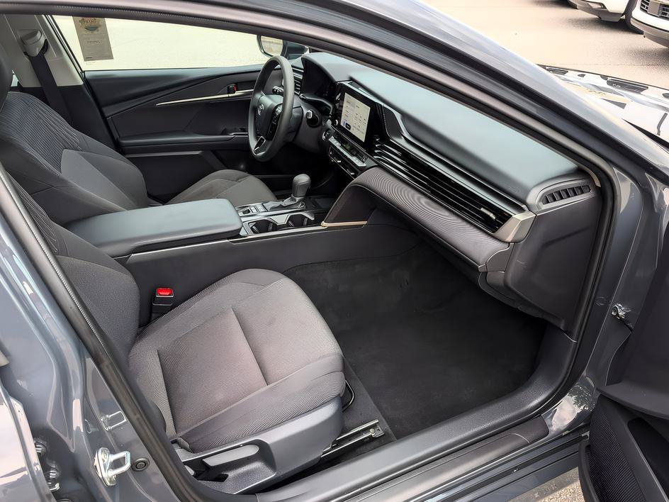 Used 2026 Underground Toyota LE image 24