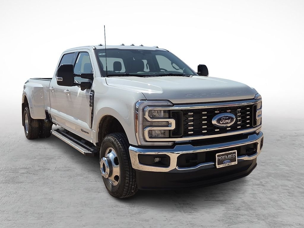 2026 Ford Super Duty F-350 Lariat