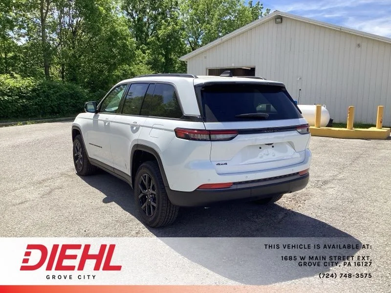 Used 2026 White Jeep Altitude image 5