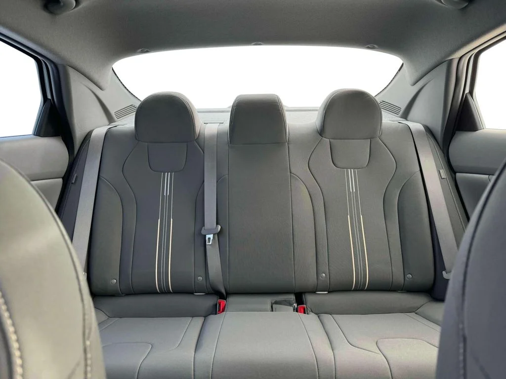 2025 Hyundai Elantra SEL - Photo 35