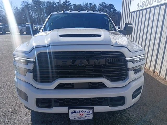 New 2026 Bright White Clear-Coat Exterior Paint RAM Laramie image 17
