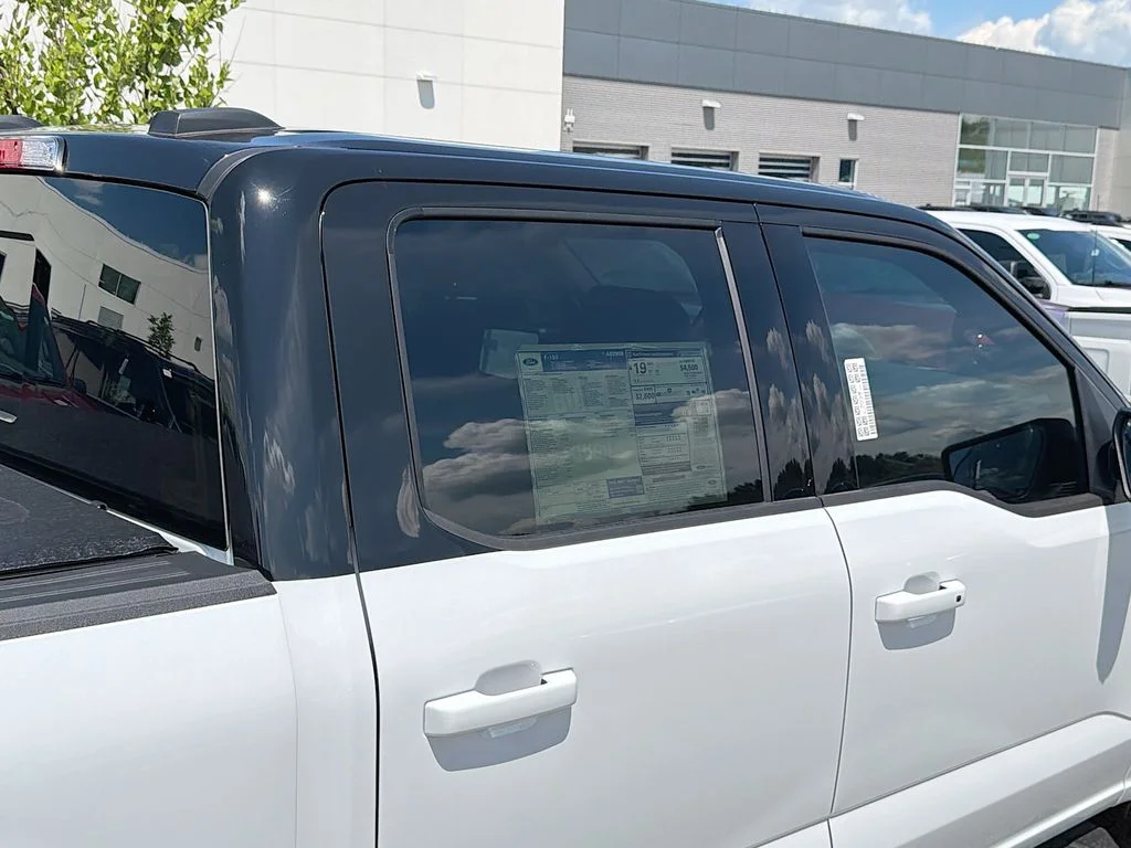New 2026 Oxford White Ford XLT image 6