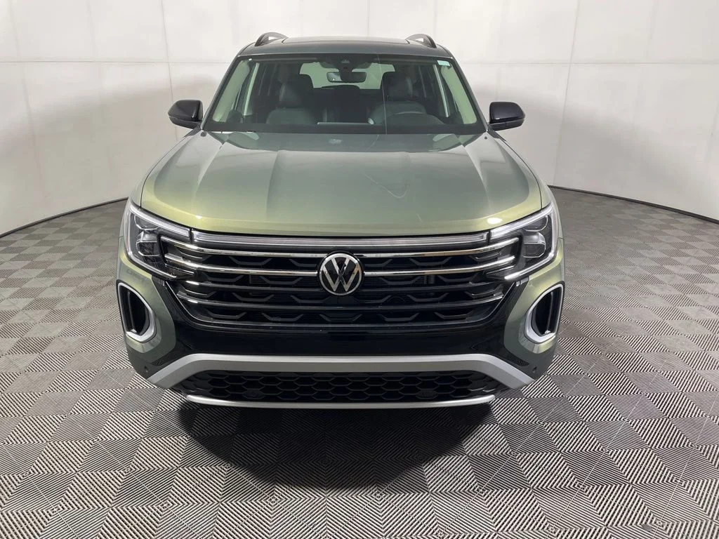 New 2026 Green Volkswagen 2.0T Peak Edition image 3