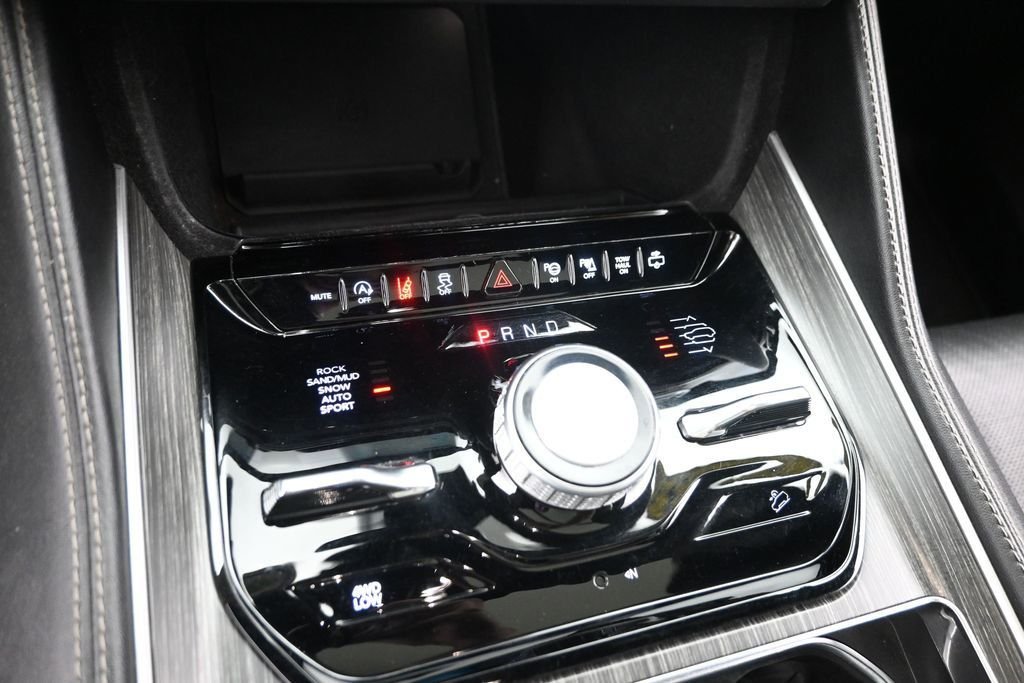Used 2023 Black Jeep Series III image 24