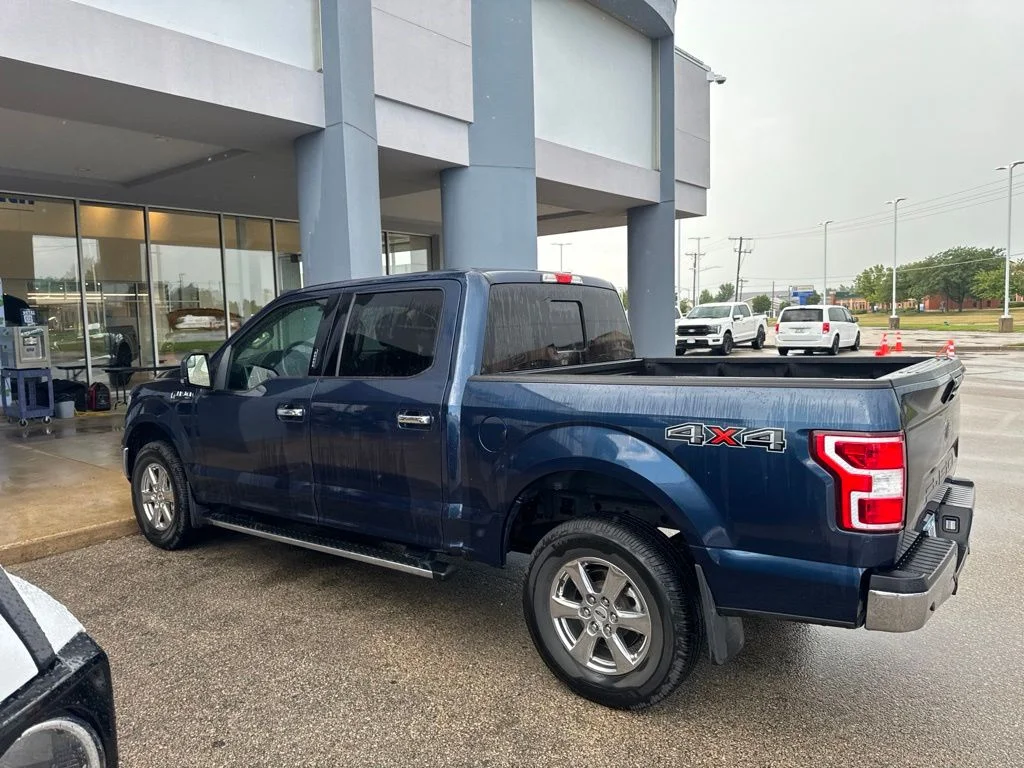 Used 2020 Blue Ford XLT image 5