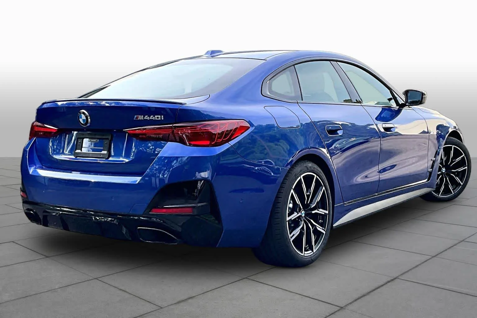 Used 2025 Portimao Blue Metallic BMW M440i image 12