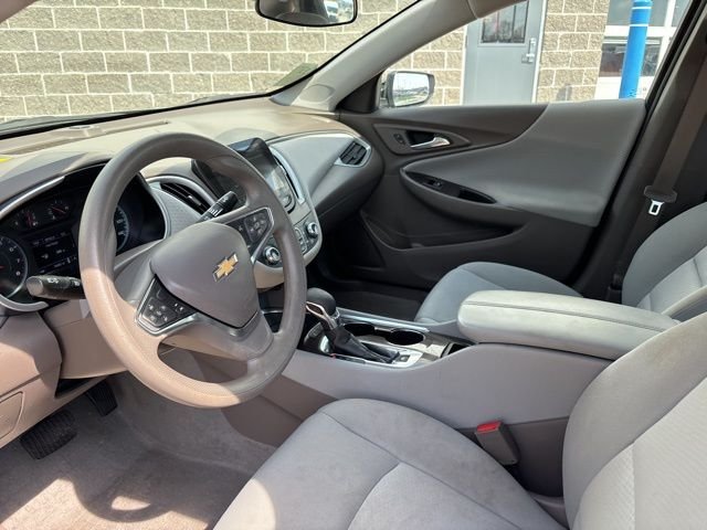 Used 2024 Gray Chevrolet LT image 15