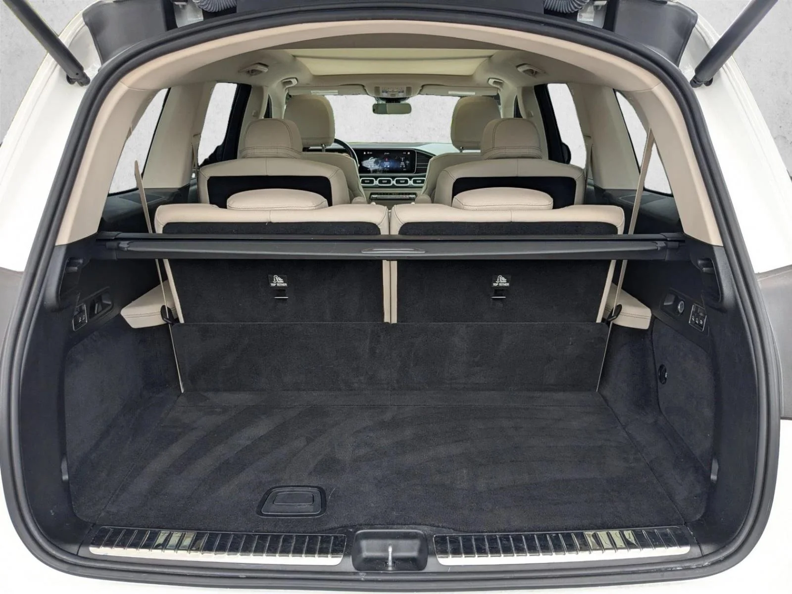 Used 2023 Polar White Mercedes-Benz GLS 450 image 6