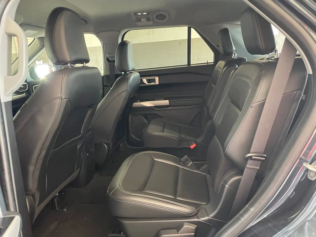 Used 2023 Blue Ford XLT image 16