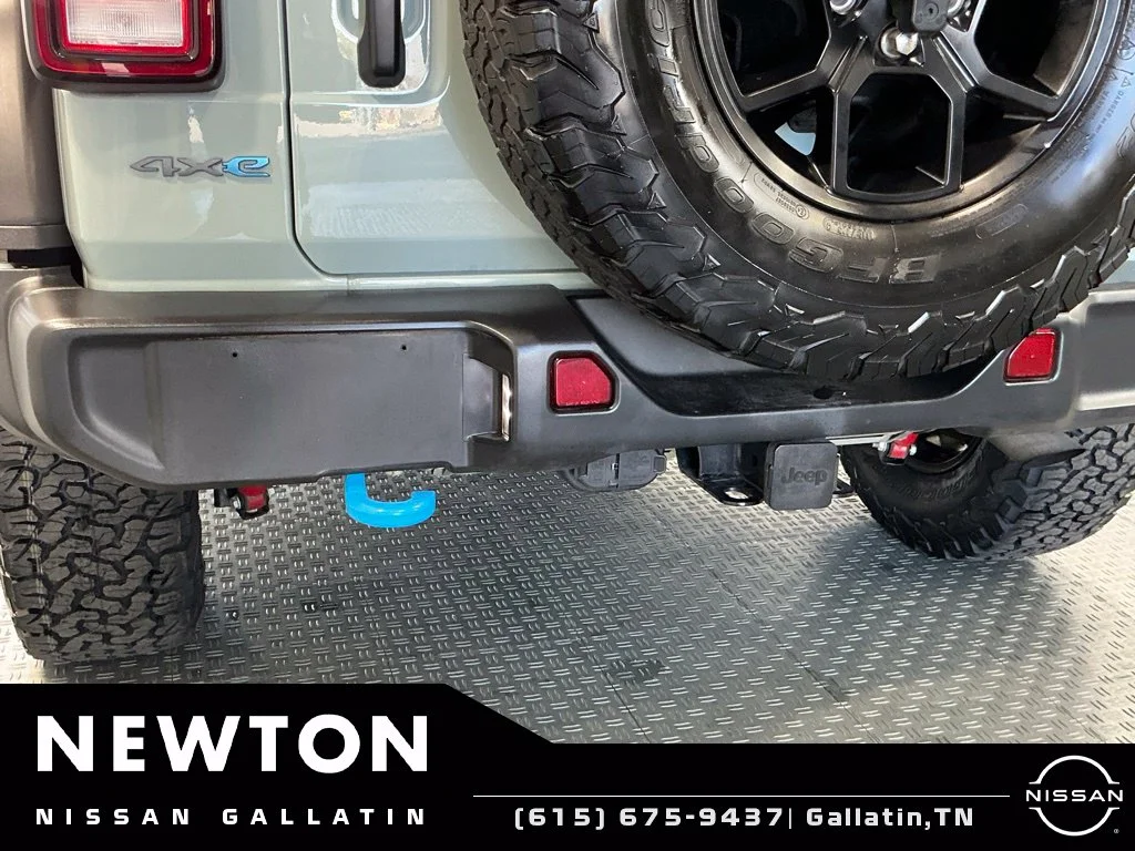 Used 2024 Earl Clearcoat Jeep Willys 4xe image 34