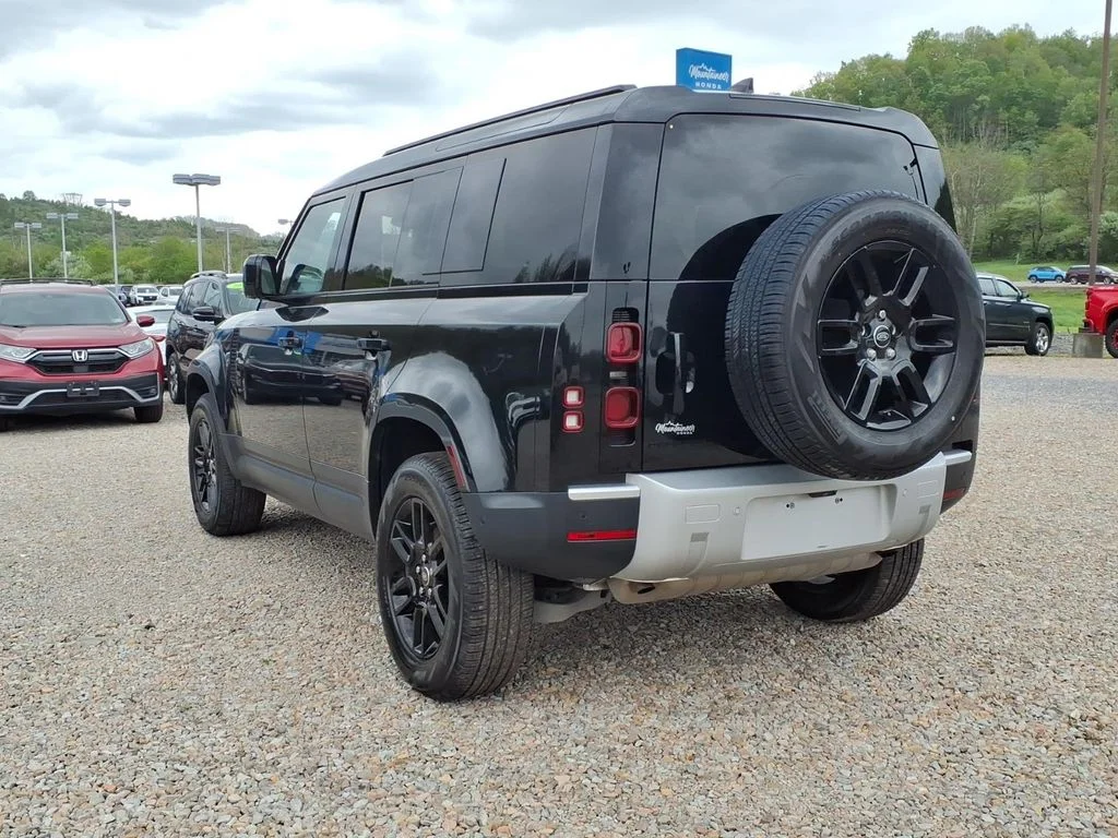 Used 2025  Land Rover S image 5