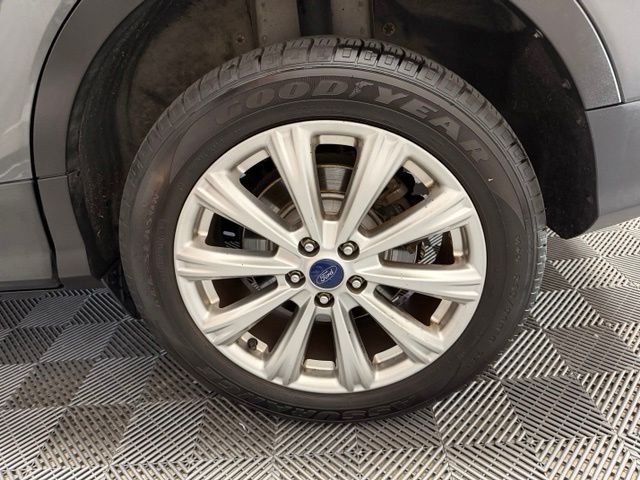 Used 2018 Magnetic Ford Titanium image 43